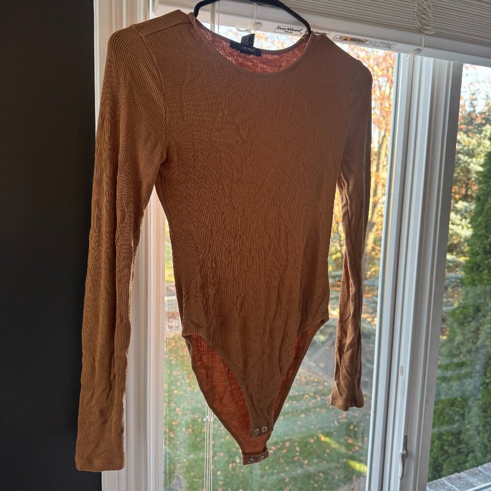 BARELY WORN Forever21 brown bodysuit